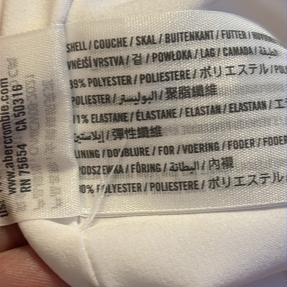 Abercrombie & Fitch Women’s White Hooded zip front Jacket water resistant Medium - Picture 8 of 8
